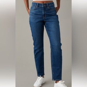 NWT American Eagle Mom Jeans